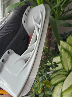 Hokejové korčule CCM Next 44,5 - 5