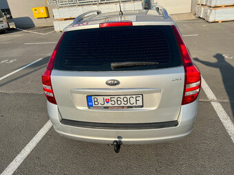 Predám KIA Ceed SW 1.6 CRDi (85 kW) Combi - 5