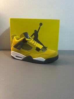Jordan 4 Retro Lightning - 5