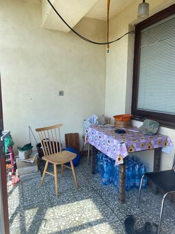 Ponúkam na predaj 5 izb, rodinný dom v obci Kocurice. - 5