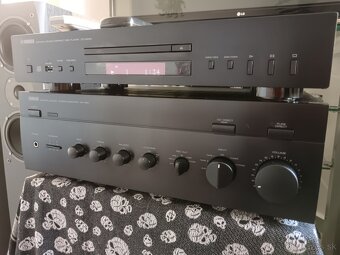 Yamaha AX-490 , Compact Disc CD-8300 USB - 5