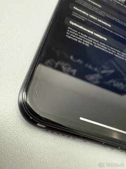 iPhone Xr - 5