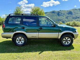 Nissan Terrano 2 4x4 - 5