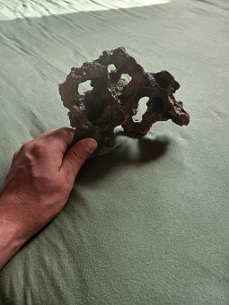 Predám akvárium + príslušenstvo - 5