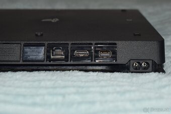 PlayStation 4 Slim 2TB + ovládač + hry + extra HDD - 5