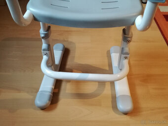 Ergonomická rastúca stolička - 5