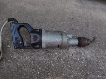 Stojan na vŕtačku, vŕtačka - 5