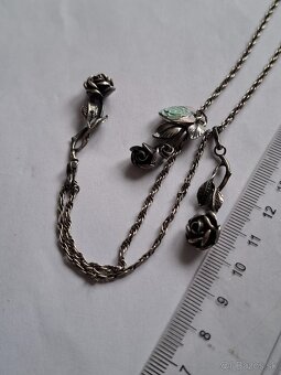 Strieborný náhrdelník s ružičkami - 5