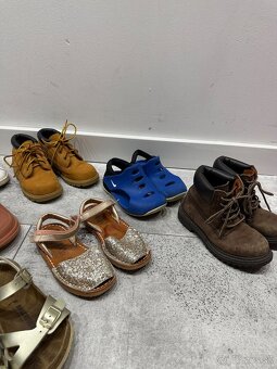 Predám obuv veľkosť  25-27  3€ kus - 5
