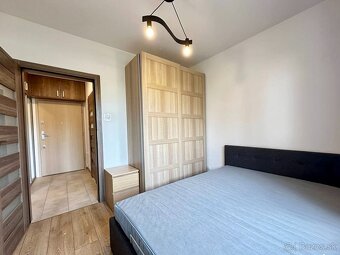 NA PRENÁJOM KOMFORTNÝ VEĽKÝ BYT V CENTRE MESTA 45 M2 - 5