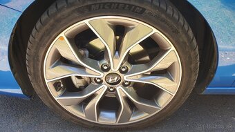 Hyundai i30 Fastback - 5