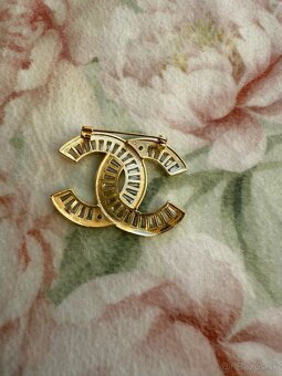 Chanel brošňa - 5