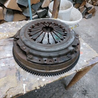 Predné blatníky mitsubishi pajero1 - 5