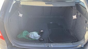 Škoda Octavia scout 2,0 TDI 4x4 - 5