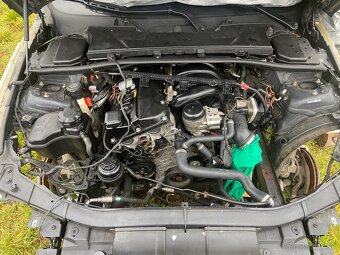 Rozpredam lacno bmw e91 318i - 5