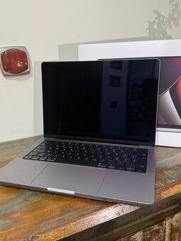 💻 Apple MacBook Pro 14" (A2442) – Čip M1 Pro + Magic Mouse - 5