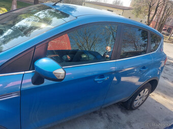 Rozpredám Ford Kuga 4x4 2.0 TDCI. 2008 - 5