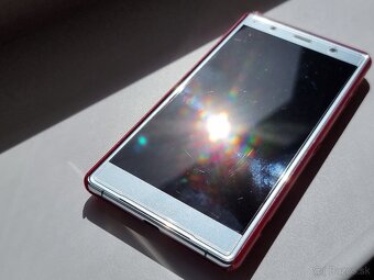 Mobil Sony Xperia XZ2 Premium - 5