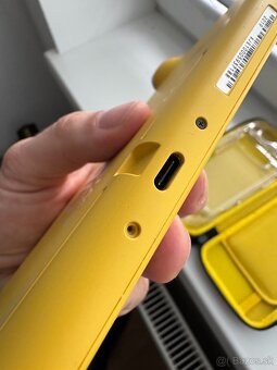 Nintendo Switch Lite Yellow + Hard case + obal + sklo - 5