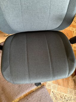 Kancelárske/Herné kreslo Fractal Design Refine Fabric Dark - 5