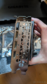 Gigabyte AMD Radeon RX 5600 XT - 5