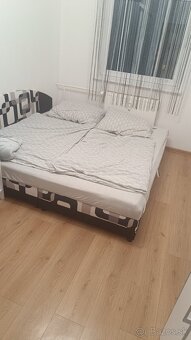 Manželka posteľ - 5