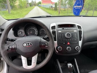 Kia Ceed sw 2011 1.6 crdi - 5