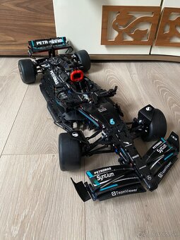 Stavebnica Technic 42171 Mercedes-AMG F1 - 5