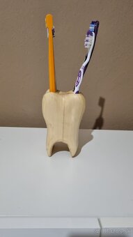 Držiak na zubné kefky - 5