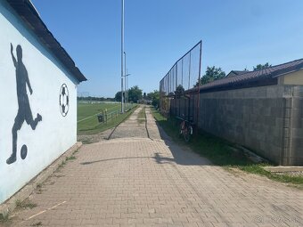 Reklamná plocha - 25 m murovaný plot pri FUTBALOVOM IHRISKU - 5