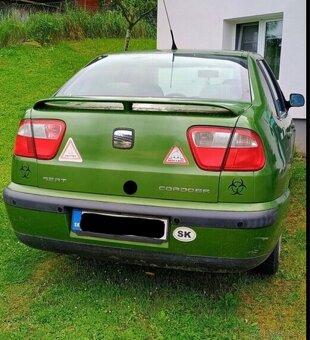 Predám SEAT Cordoba 1.4zelená metalíza 500€ - 5