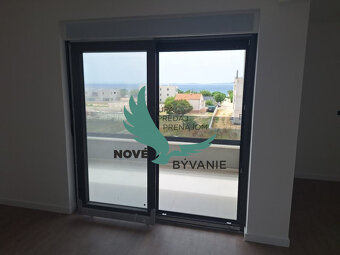 Chorvátsko-Na predaj apartmán so strešnou terasou a bazénom  - 5