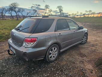 Subaru impreza 1.5i 4x4 LPG - 5