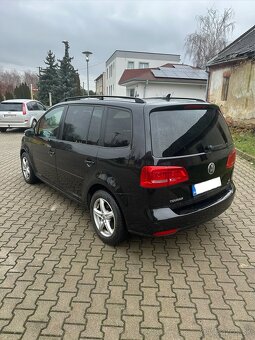 Volkswagen Touran 1.6tdi 2011 - 5