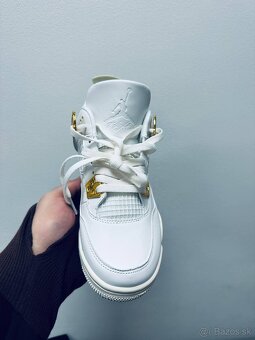 Jordan 4 Metallic Gold - 5