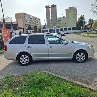 Škoda Octavia Combi 2.0 TDI Elegance facelift " RS " - 5