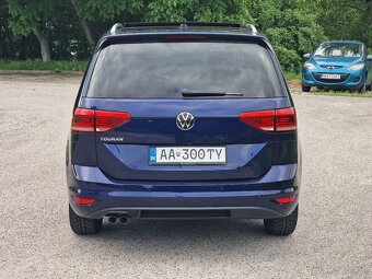 Predám VW Touran 2.0 TDI DSG NAVI full-LED PANO KAMERA - 5