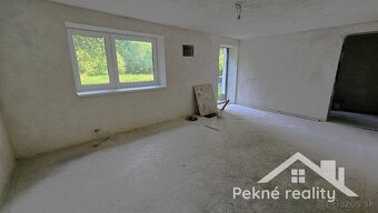 Predaj rodinného domu s garážou vo Zvolene - mestská časť Mô - 5