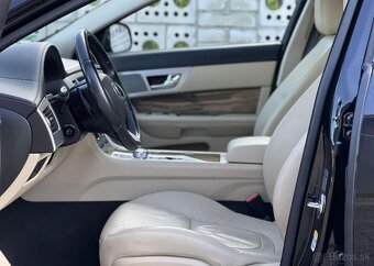 Jaguar XF 3.0D AUTOMAT KŮŽE NAVI KAMERA nafta automat 177 kw - 5