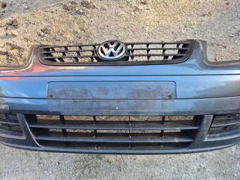 Predám predný nárazník na Volkswagen Touran mk1 - S MASKOU- - 5