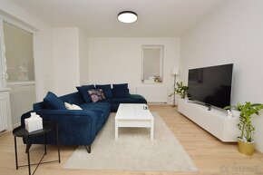 EXKLUZÍVNE - Predaj priestranný 3i byt s 20 m2 terasou, Rajk - 5