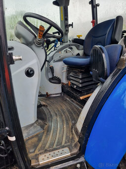 Traktor NEW HOLLAND T5.95 Elite HD s čelným nakladačom 740TL - 5