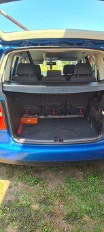 Volkswagen touran - 5