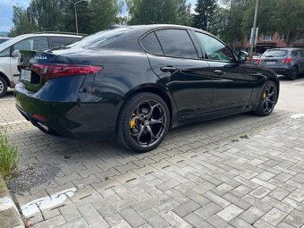 ALFA ROMEO GIULIA VELOCE 2.0Turbo 280k 4X4 Odpočet DPH - 5