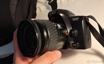 Konica Minolta Dynax 303si - 5