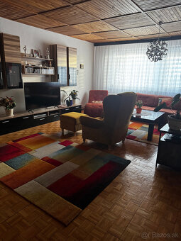 Predám priestranný 4-izbový rodinný dom s dvorom a záhradou - 5