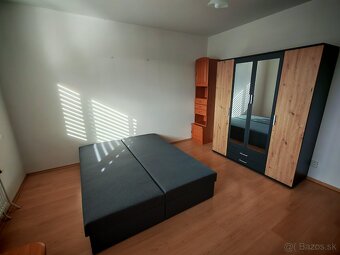 Prenajmem 2 izby v 3-izbovom byte - 5