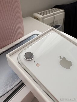 iPhone XR 64GB biely - 5