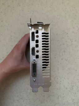 ASUS Dual GeForce RTX 3050 6GB - 5