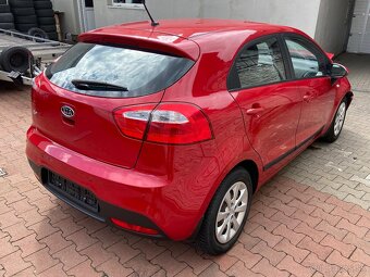 KIA RIO - 5